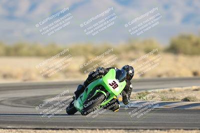 media/Dec-07-2025-CVMA (Sun) [[3e7d2de5dc]]/Race 18-Formula Twins-Formula 40 UL/